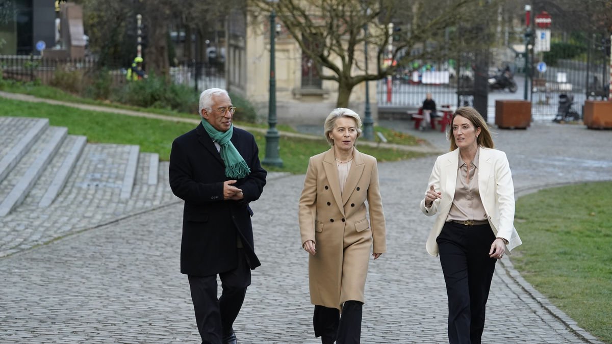 El president del Consell Europeu, António Costa, Ursula von der Leyen i la presidenta del Parlament Europeu, Roberta Metsola. - COMISSIÓ EUROPEA