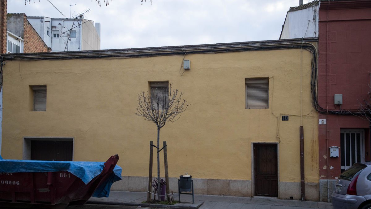 Exterior del número 10 del carrer Hostal de la Bordeta. - GERARD HOYAS
