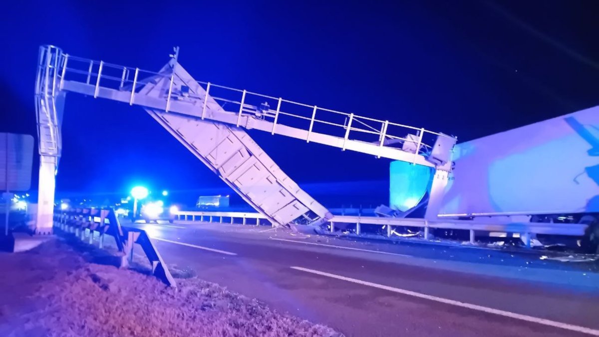 Un camión chocó contra el portal del radar en enero de 2024.