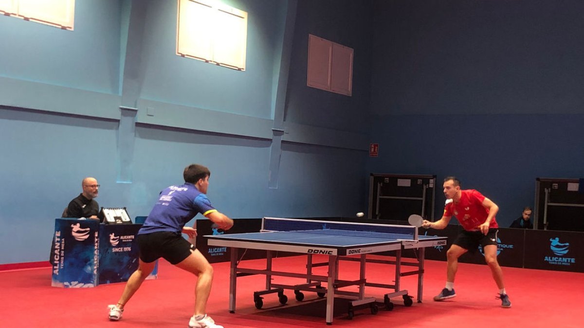 Marc Duran, durant un dels seus partits ahir a Alacant.