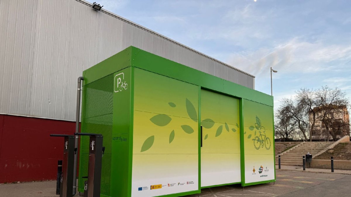 La instal·lació s’emmarca en el projecte de la ruta enogastronòmica de la Vall del Sió. - R. B.