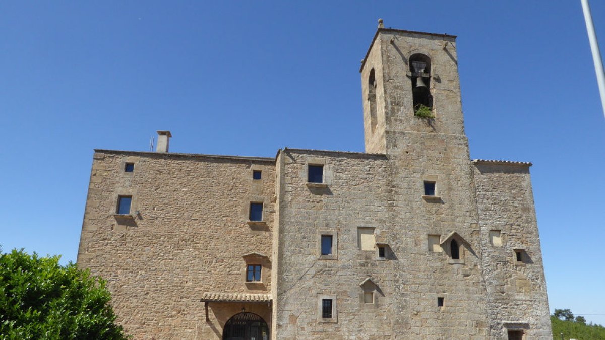 El santuari de Pinós acull les dependències municipals. - SEGRE