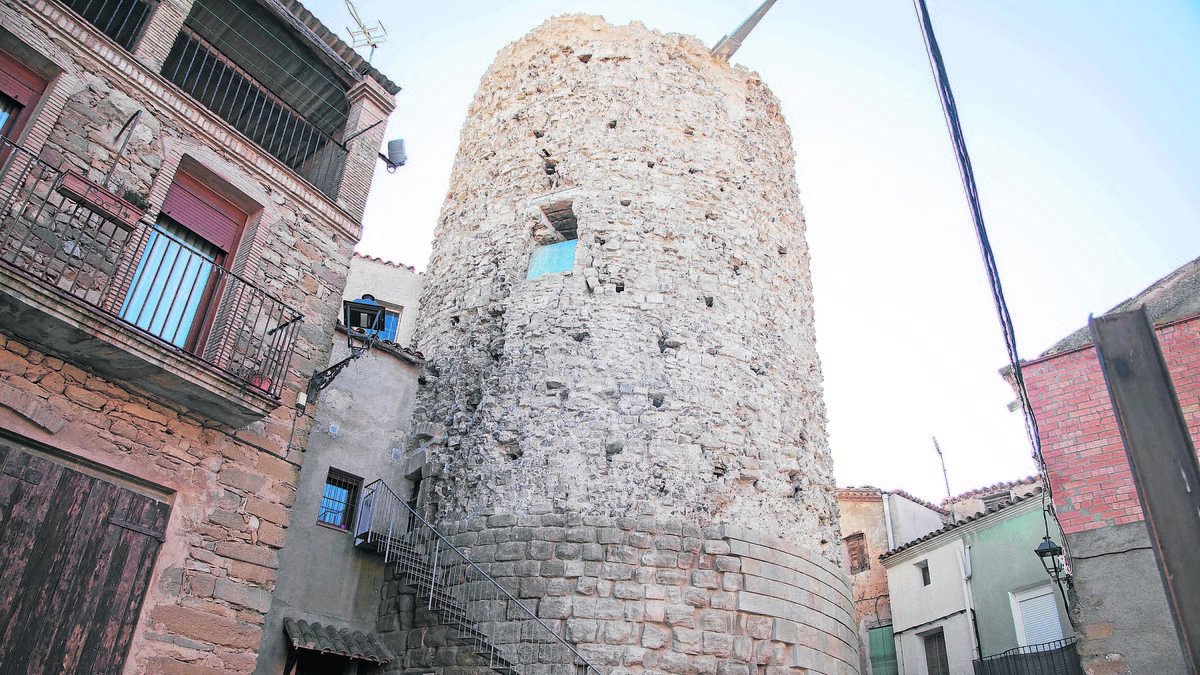 Los trabajos de reparación de la torre medieval de Ivorra terminaron en octubre del año pasado. - C.MARSIÑACH