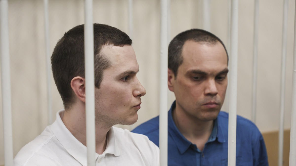 Dos dels advocats de Navalni que han estat condemnats. - EFE