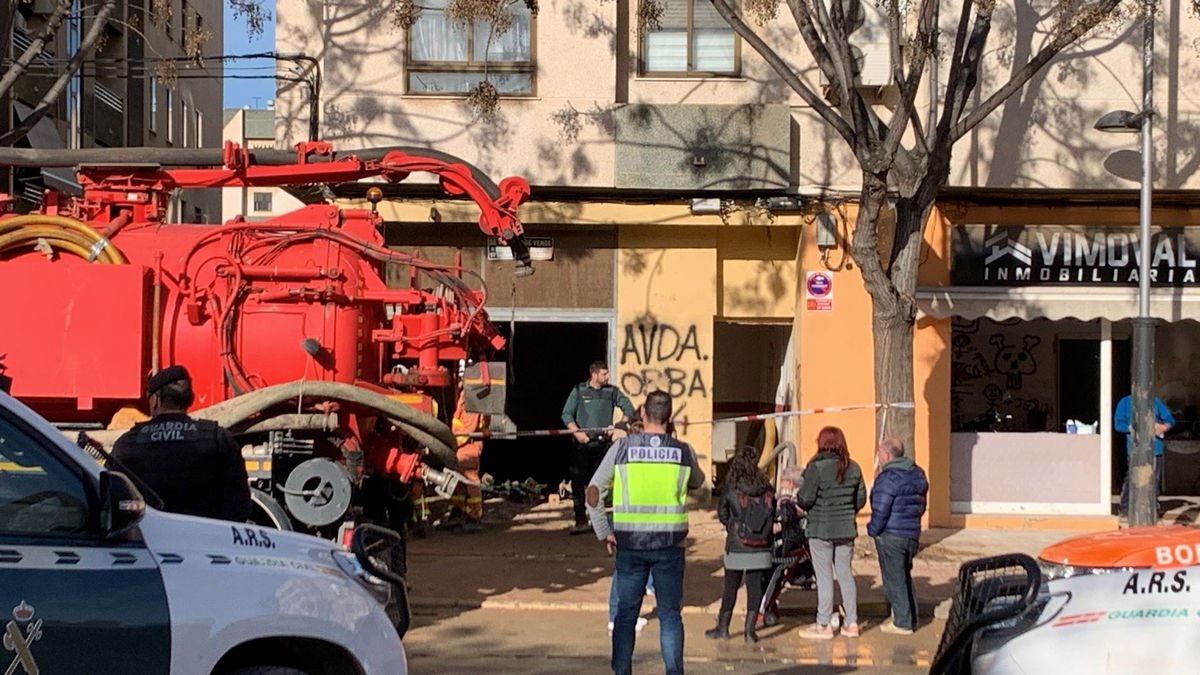 El edificio de Benetússer donde se ha derrumbado la escalera en un garaje, dejando un muerto. - EUROPA PRESS