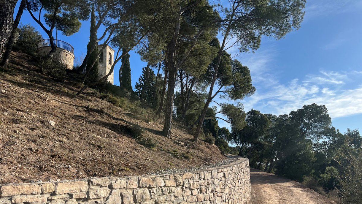 Vista del nuevo muro de contención. - AJUNTAMEN DE TÀRREGA