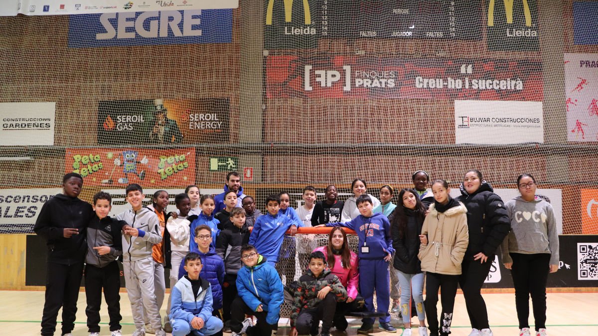 Los alumnos de sexto de Primaria del Instituto Escuela Torre Queralt visitaron el Onze de Setembre. - LAURA QUINTANA
