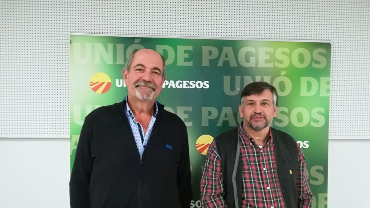 Jaume Pedrós y Joan Caball en un acto de Unió de Pagesos en Lleida. - E.M.M.