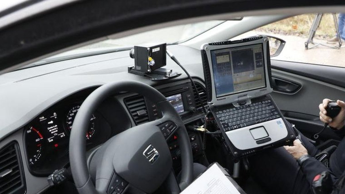 Imatge d’arxiu del radar mòbil de la Guàrdia Urbana de Lleida.