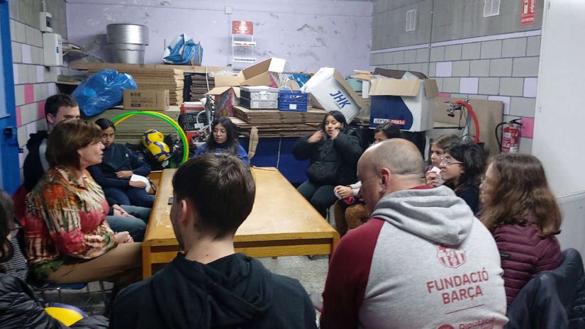 Algunos de los jóvenes que participan en el proyecto de Barça Activa’t en El Pont de Suert. - A. P. S