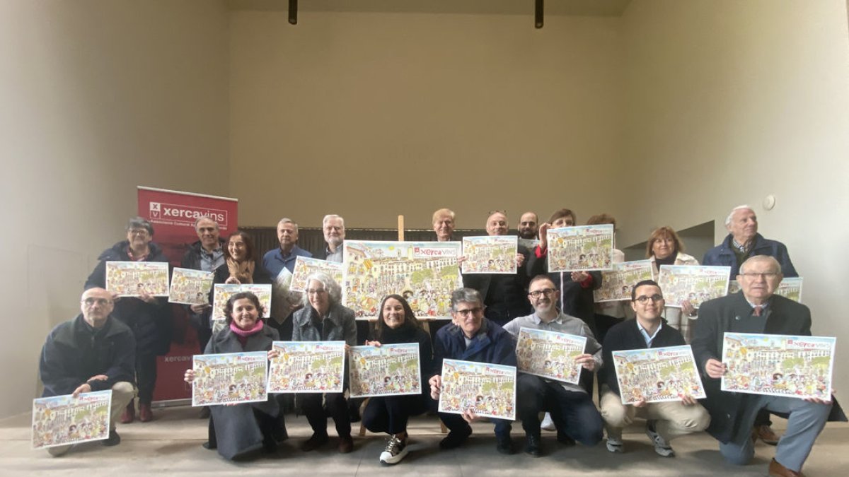 El número 100 de ‘Xercavins’, con una portada ilustrada por la popular dibujante Pilarín Bayés. - REDACCIÓN