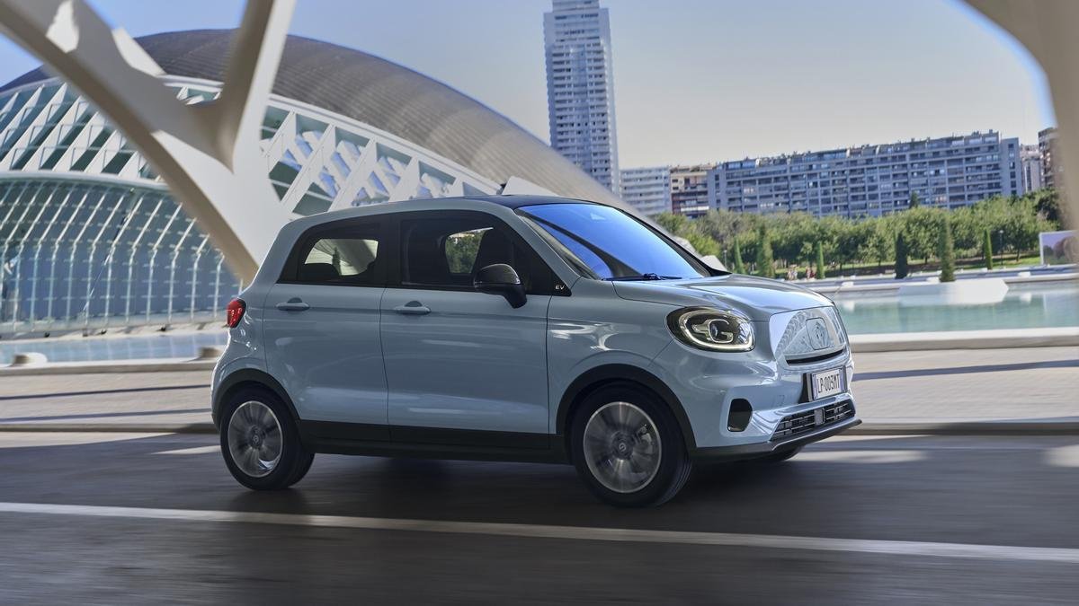 Ofereix 265 km d’autonomia i amb un espai interior propi de vehicles de categories superiors.