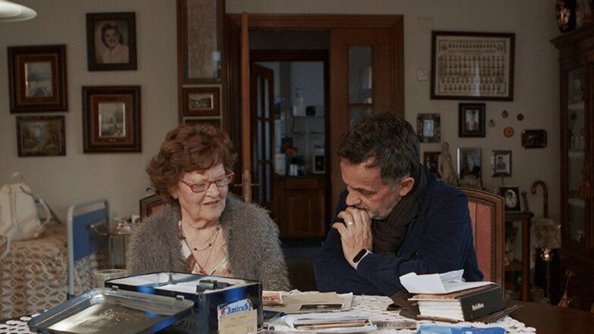 José Antonio Quirós, el director del documental, en una de les escenes d’‘El amigo de todos’. - RTVE