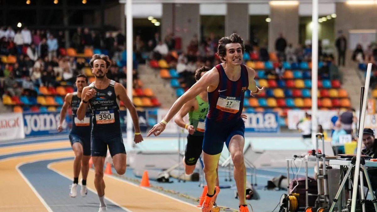 Bernat Erta, en una foto d’arxiu, entra vencedor en el míting Catalunya disputat al gener a Sabadell. - DANIEL MEUMANN