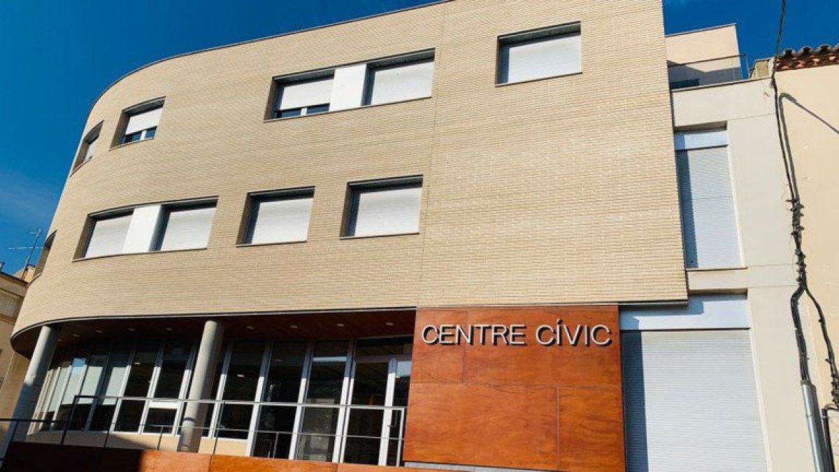 El Centre Cívic de Golmés, seu del Centre de Serveis. - AJUNTAMENT DE GOLMÉS