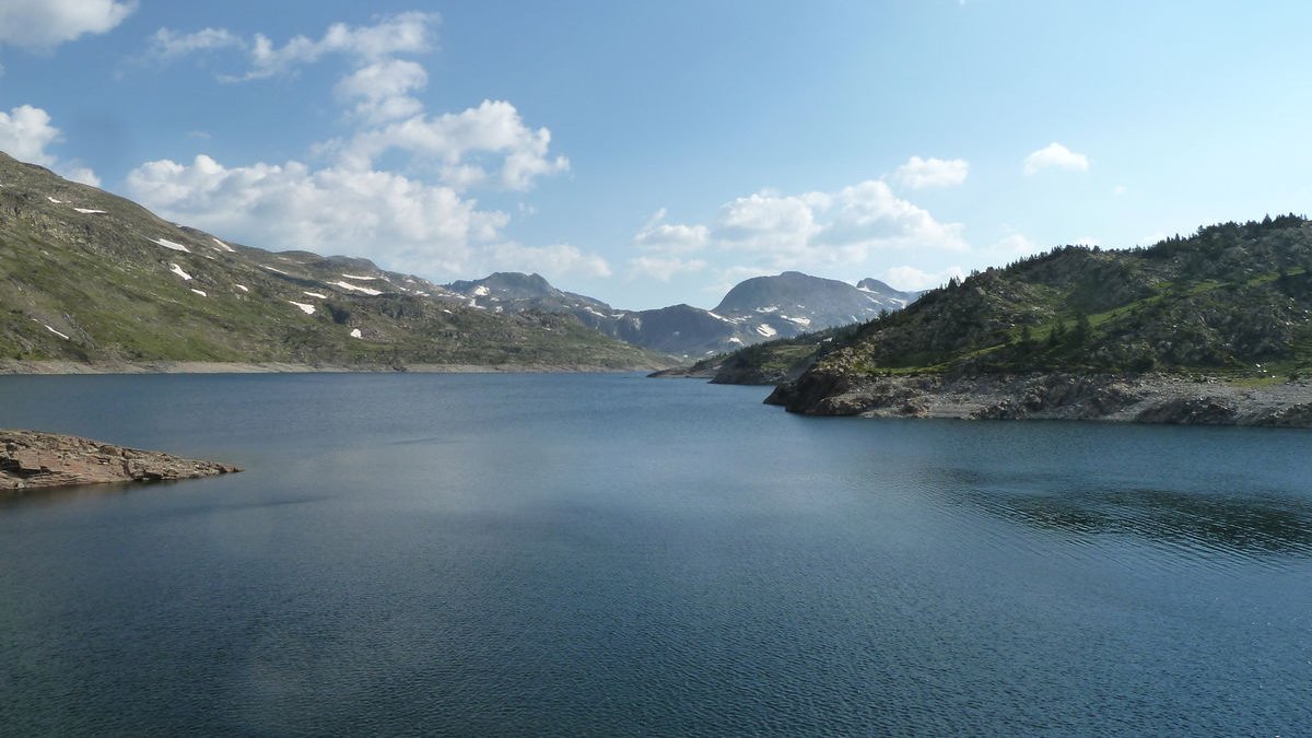 Electricité de France capta les aigües del llac Lanós, situat a la capçalera del Segre en territori francès, per turbinar-les. - CARMINA MARSIÑACH