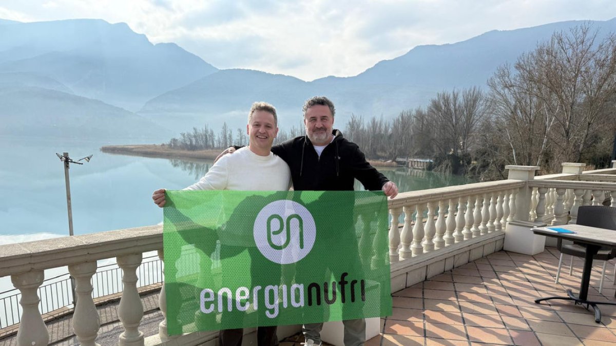 Eduardo Belmonte, responsable de l’Hotel Terradets, i Dani Delgado, director de la cursa. - JCMC