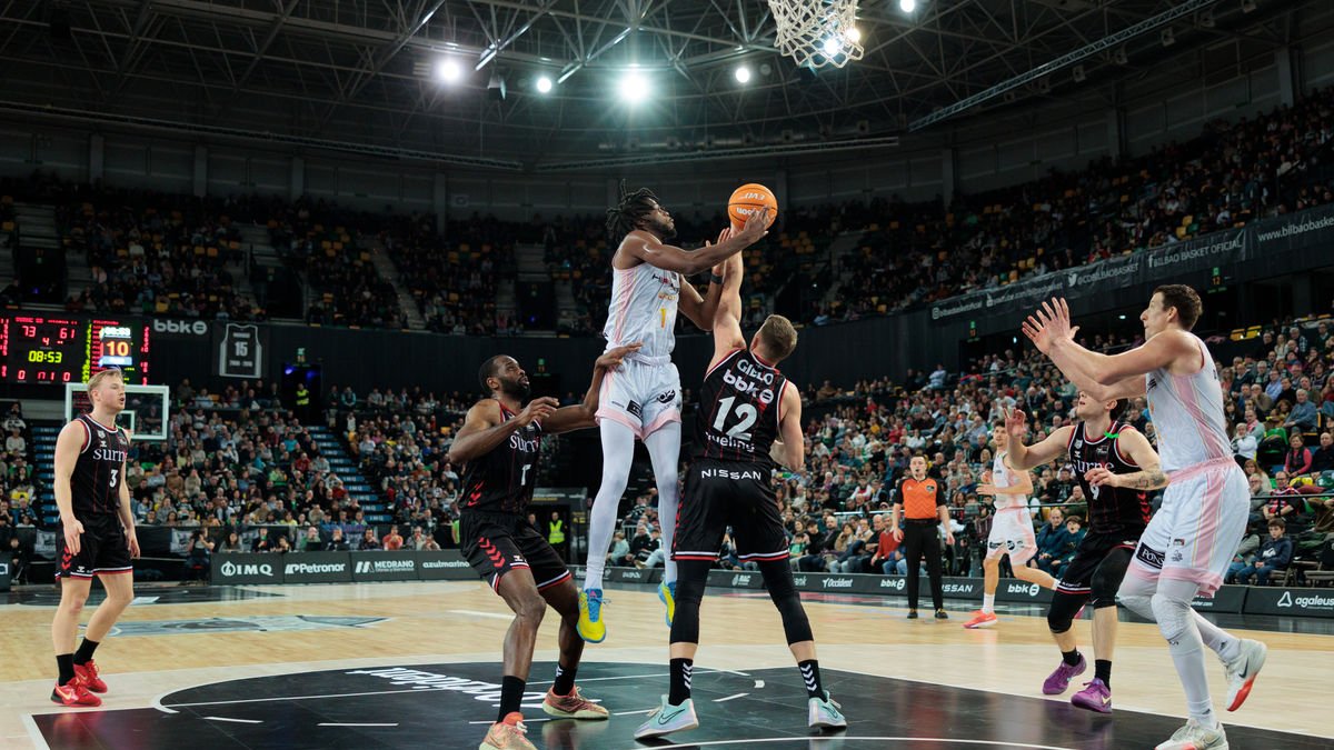 Chevez Goodwin va jugar el seu últim partit amb l’Hiopos Lleida a la pista del Surne Bilbao. - ACB PHOTO