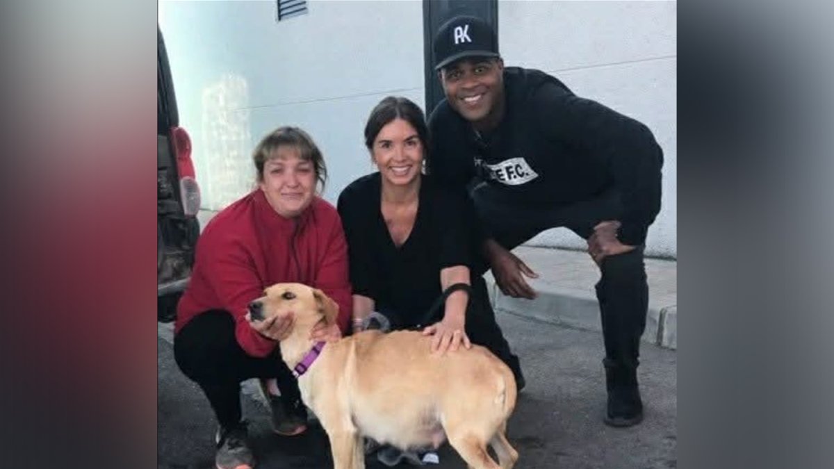 Patrick Kluivert i la seua esposa Rossana, a Seròs.