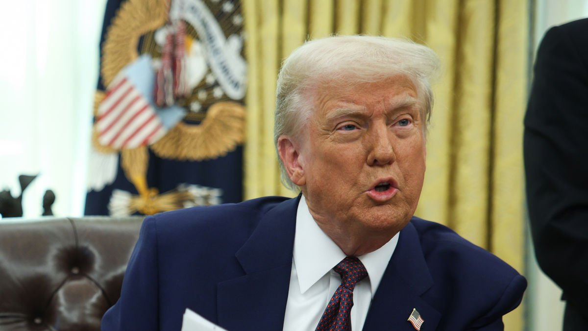 El presidente de EEUU, Donald Trump, ha dado un paso más en su plan de guerra comercial. - EFE/EPA/FRANCIS CHUNG / POOL