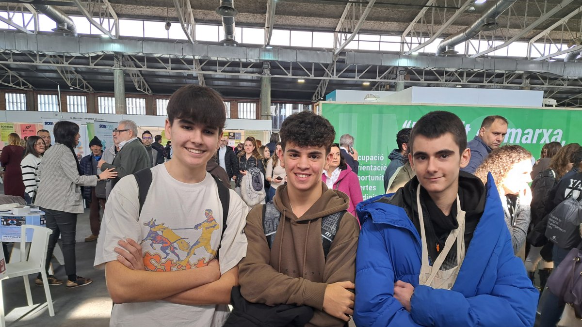 Adam, Adrià i Dylan a la feria FormaOcupa de Lleida