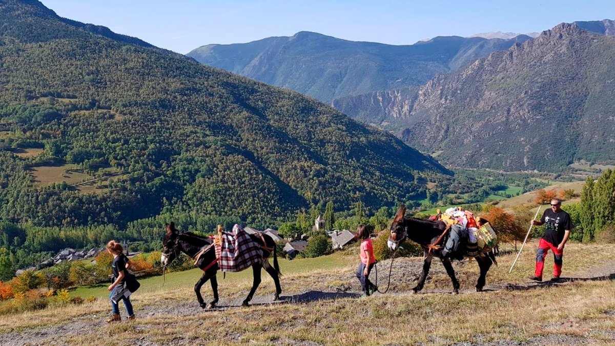 La Microreserva del Ruc Català de Soriguera organiza rutas y paseos por el monte.