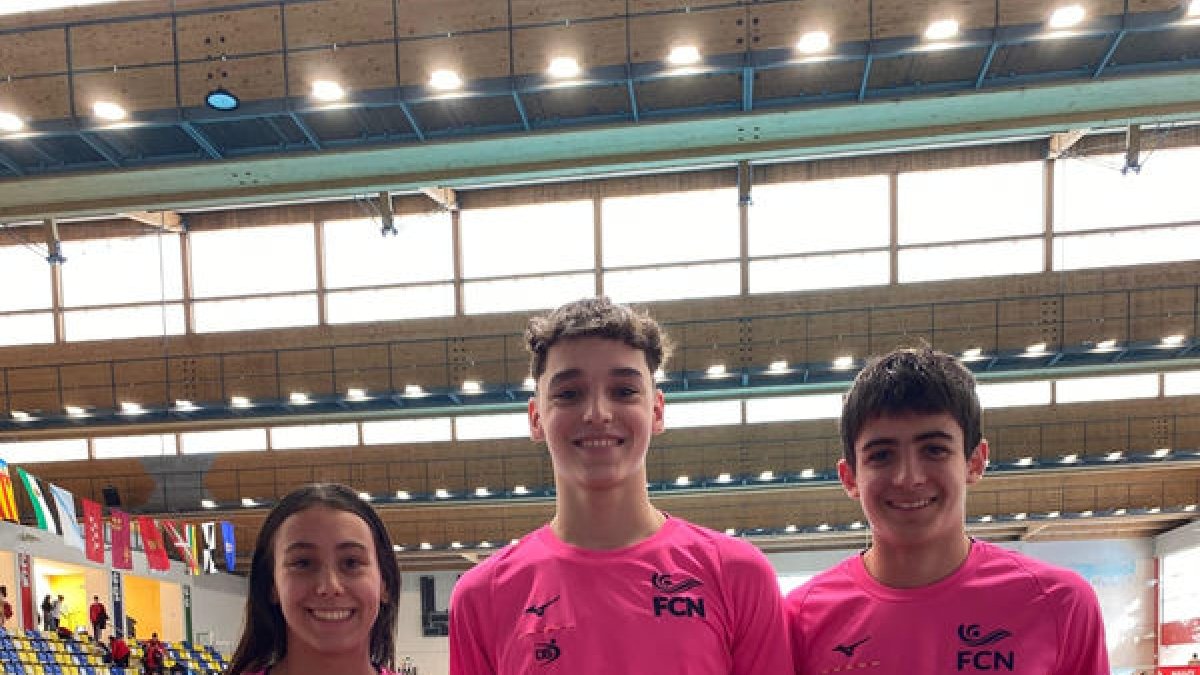 Noa, Jordi i Martí, en una foto en la qual falta Ainhoa.