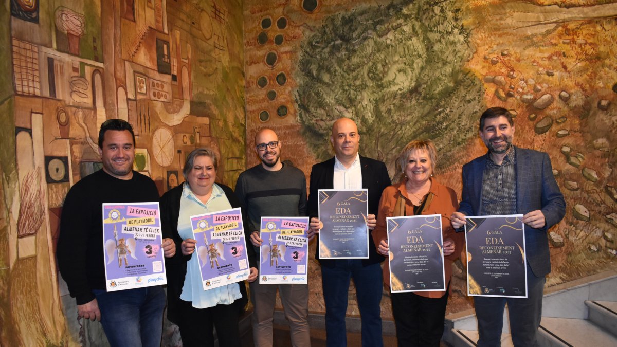Cartells oficials de la fira de Playmobil i la Gala EDA. - MARC RODRÍGUEZ CELMA