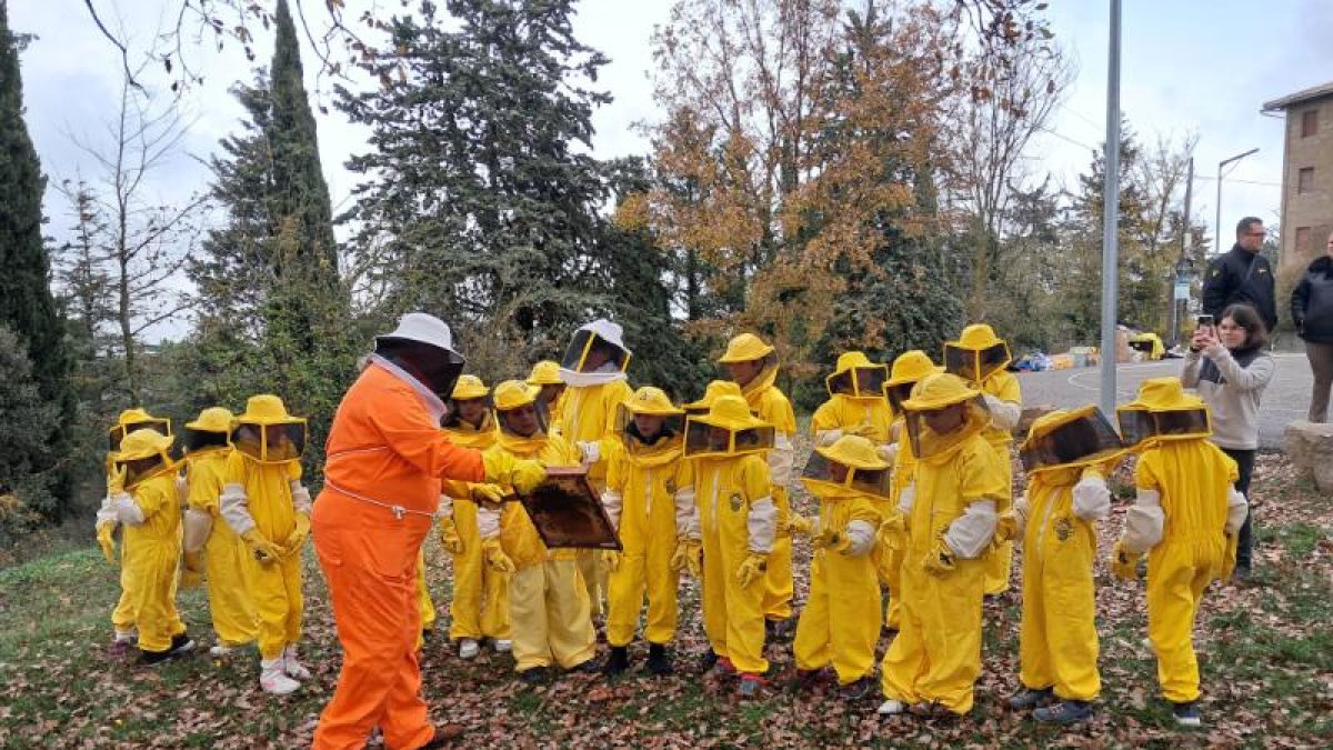 Imatge d’arxiu dels nens que van traslladar ruscos a Riner. - REDICAT