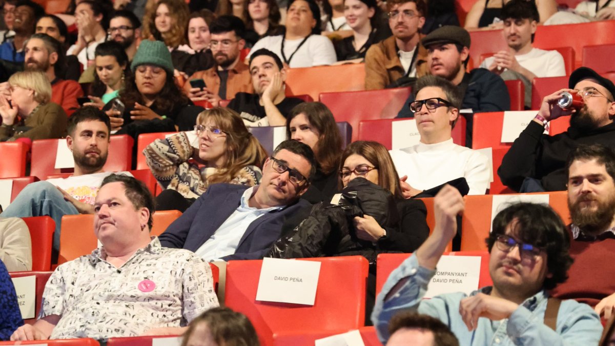 Públic assistent a la Llotja de Lleida a la inauguració de la 29 edició de l'Animac.