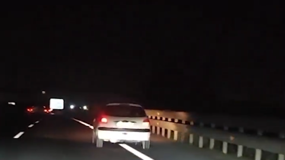 Circula fent ziga-zagues per l'A-2, s'estimba, quadruplica el límit d'alcoholèmia i acaba denunciat