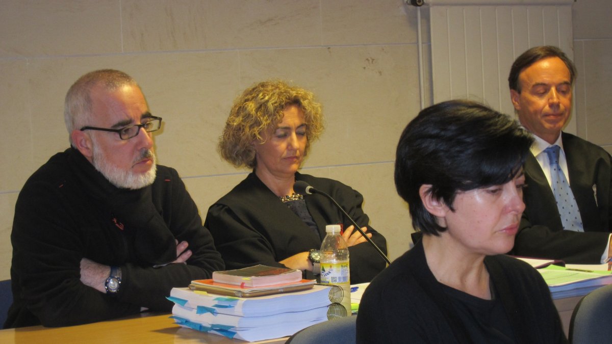 Alfonso Basterra i Rosario Porto, durant el judici per la mort de la petita Asunta. - EUROPA PRESS