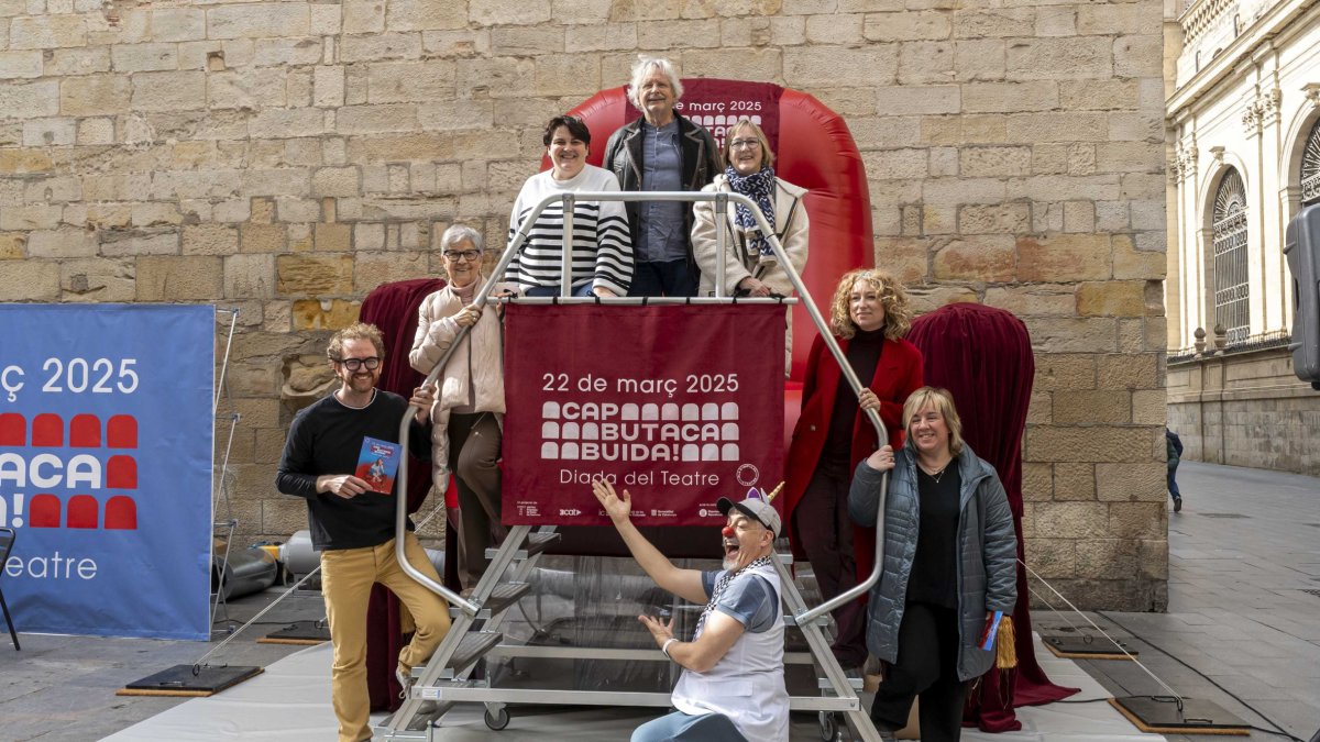 Presentación de la campaña, ayer en el Pati de les Comèdies. - IEI