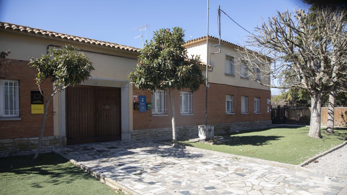 La Guardia Municipal se ubica en las antiguas dependencias del cuartel de la Guardia Civil. - C.MARSIÑACH