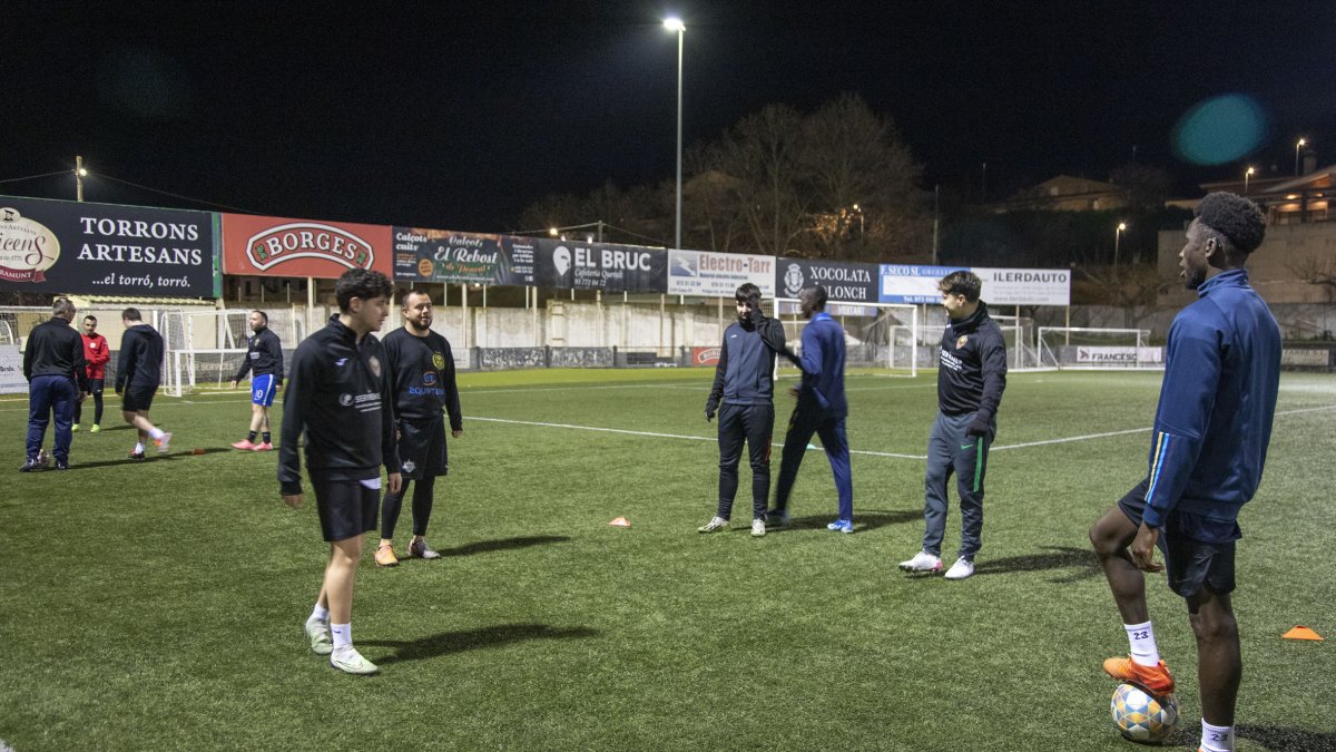 Un entrenamiento del CF Ondara esta semana. - LAIA PEDRÓS
