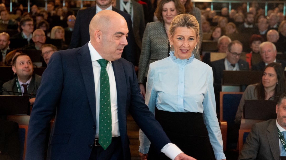 Lorenzo Amor i Yolanda Díaz, ahir a l’assemblea d’ATA celebrada a Madrid. - EDUARDO PARRA / EUROPA PRESS