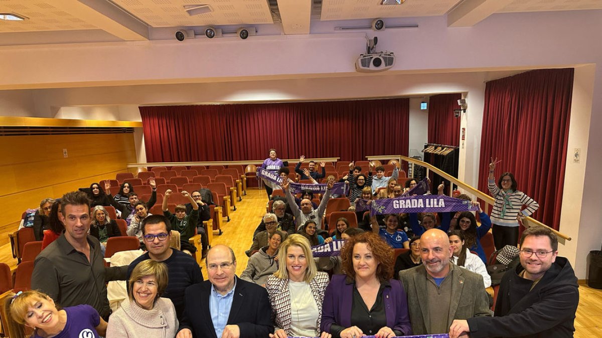 Un momento de la presentación de “Grada Lila” ayer en la Diputación. - DIPUTACIÓN