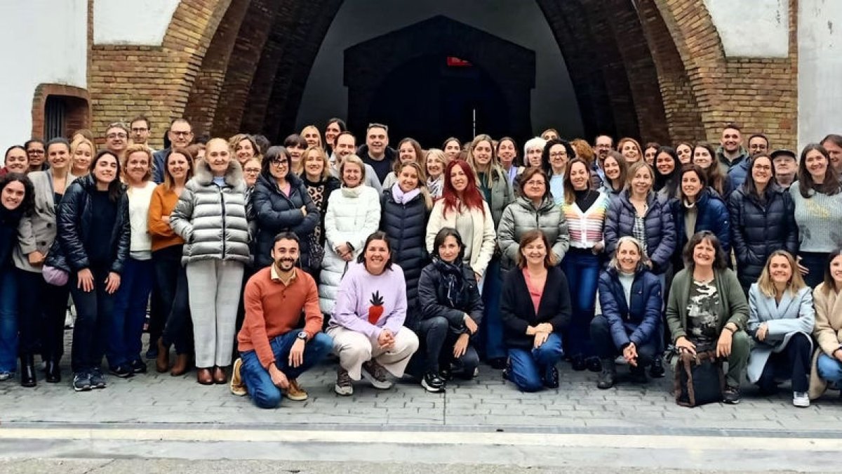 Fotografia de família dels professionals sanitaris que integren l’equip PROA. - INSTITUT CATALÀ DE LA SALUT