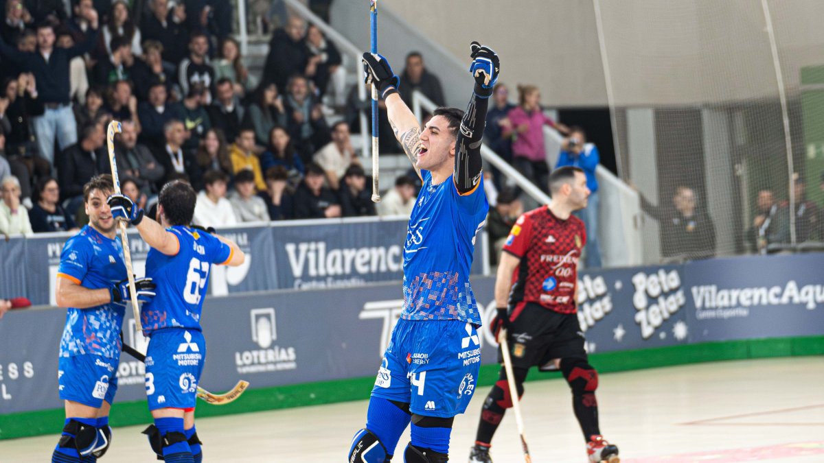Jugadores del Pons Lleida celebrando la victoria.