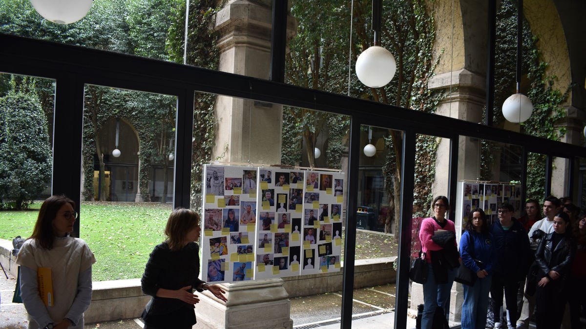 Núria Camps presentant ‘Veus Silenciades’. - MARC RODRÍGUEZ CELMA