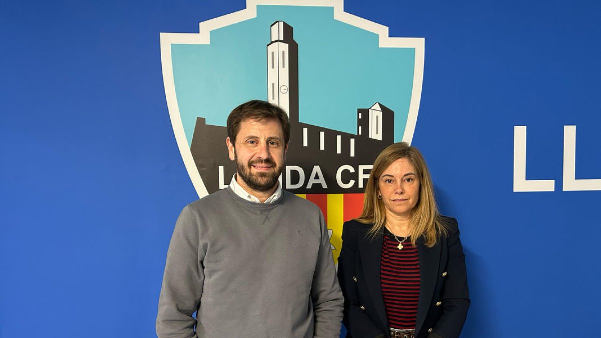 Marc Torres y Marta Pereira, ayer durante la presentación de la campaña. - V.P.