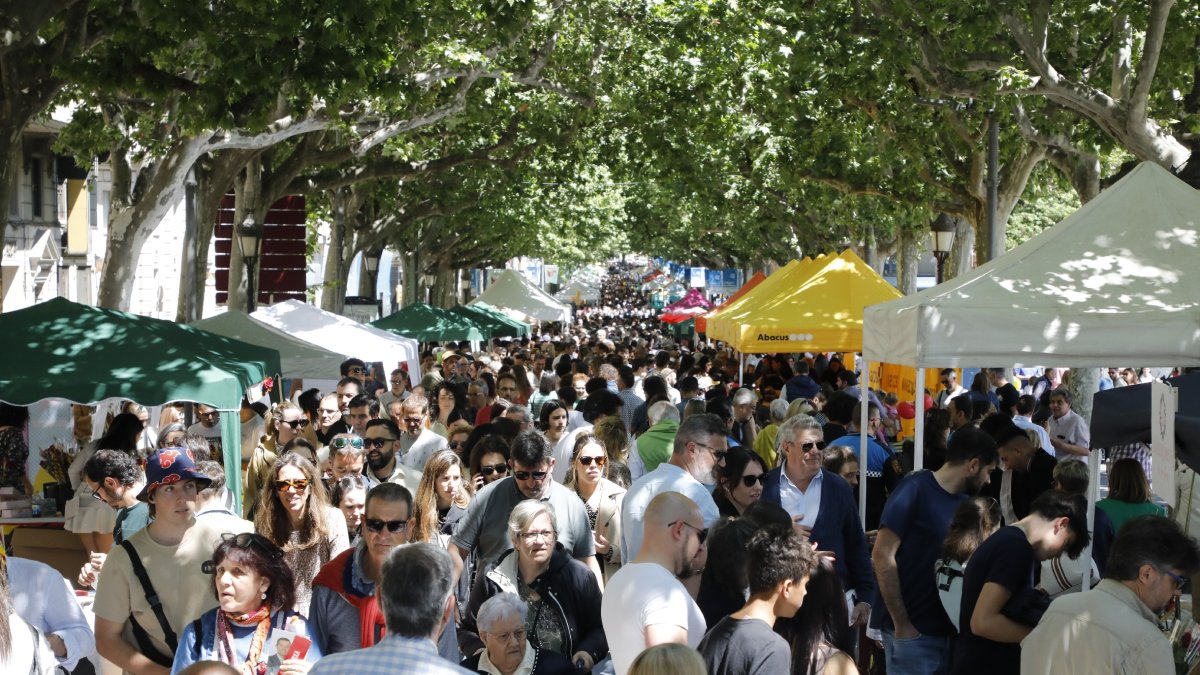 Imatge d'una de les últimes diades de Sant Jordi