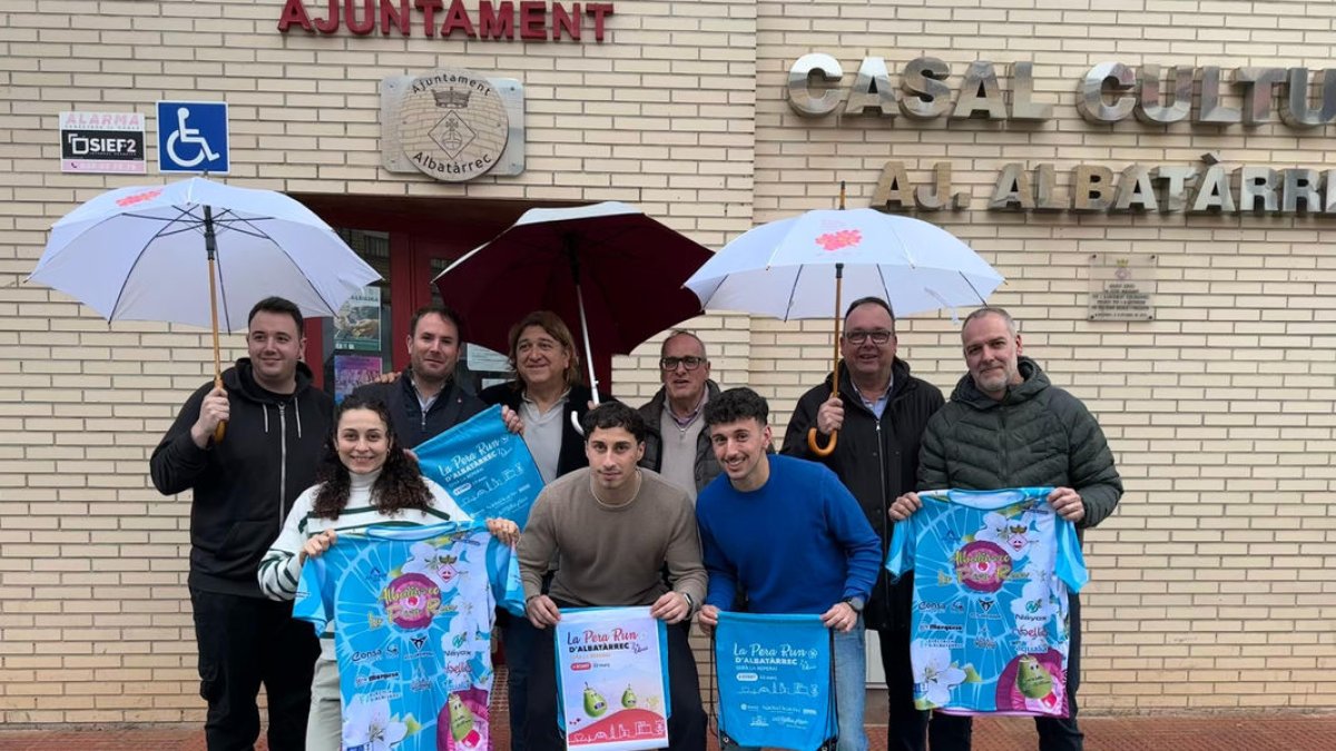 La presentación tuvo lugar ayer en Albatàrrec.