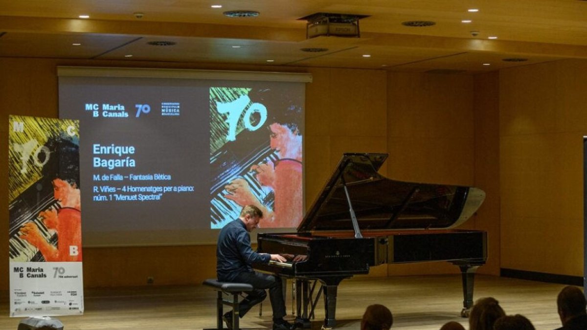 Enrique Bagaría interpretó ‘Menuet spectral’, de Viñes. - OLIVER ADELL / CONCURS MARIA CANALS