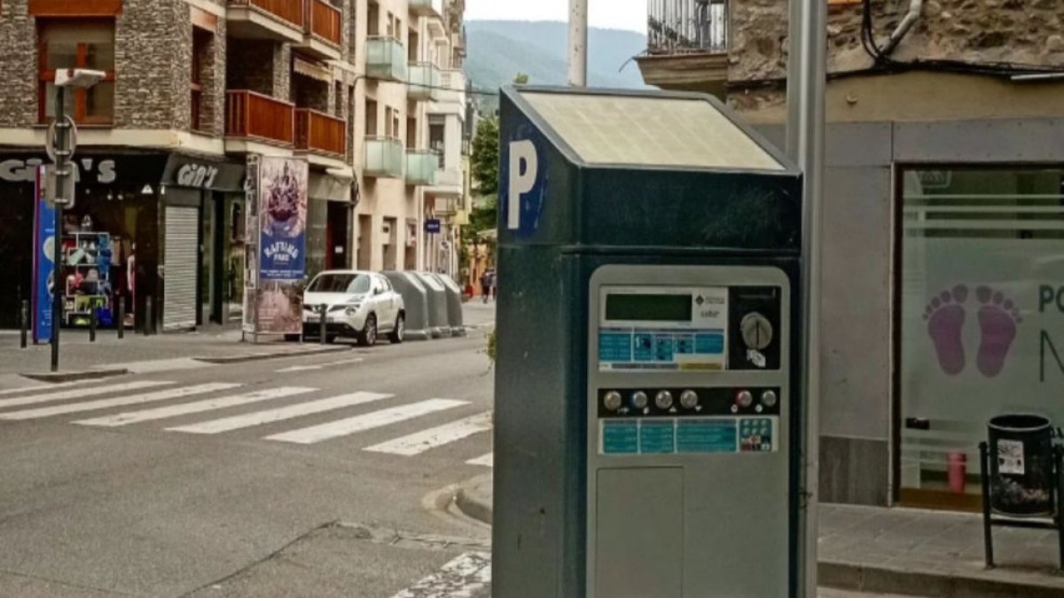 El nou contracte contempla canviar totes les màquines expenedores. - C.SANS