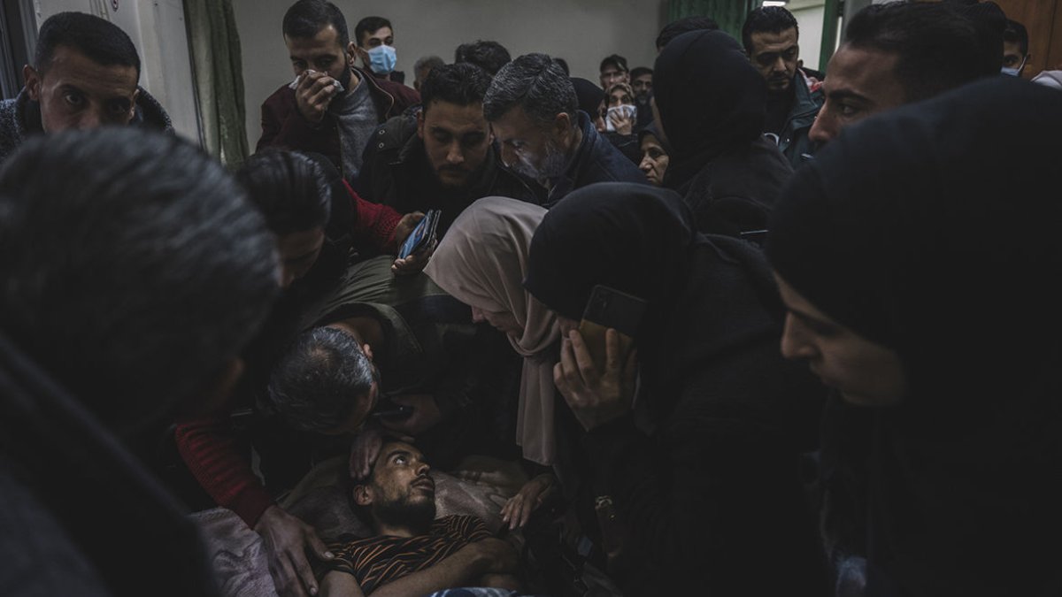 Fotografía de Samuel Nacar sobre supervivientes en Siria, galardonada con un World Press Photo 2025. - SAMUEL NACAR