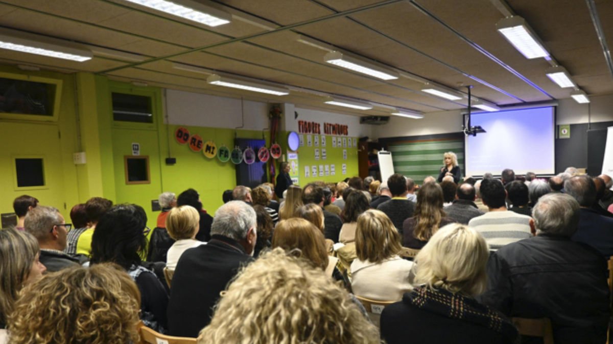 El acto inaugural con la periodista Mònica Terribas.