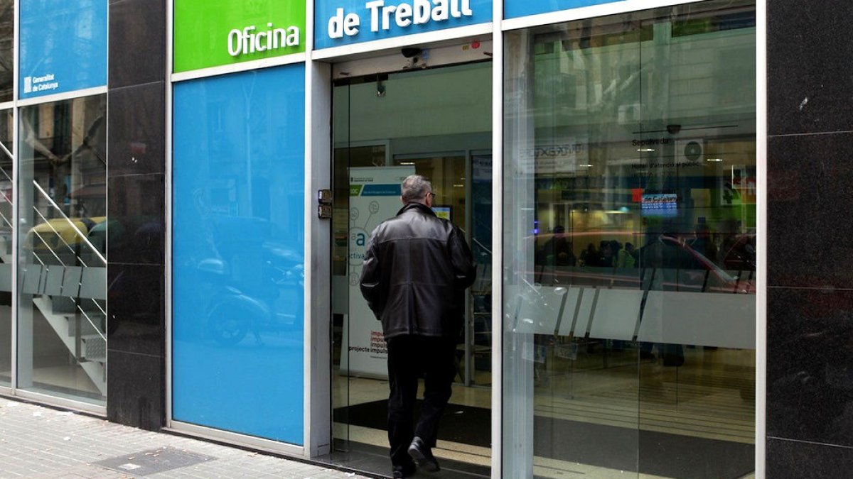 Solo un 1,9% de los asalariados logran conseguir un trabajo mediante las oficinas de empleo. - CCOO