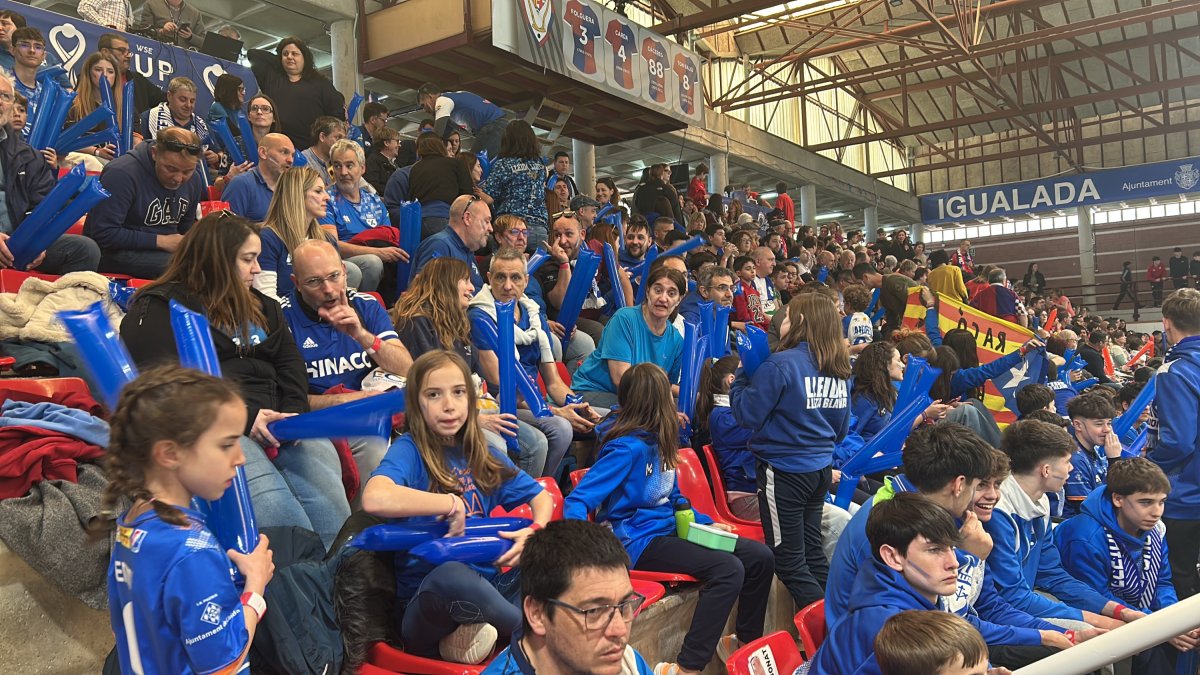 La afición del conjunto listado, en el pabellón de Igualada