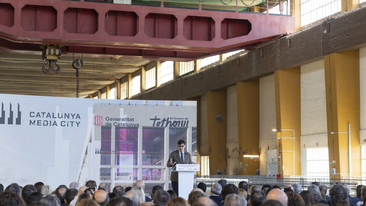 Illa encabezó el acto de presentación del Catalunya Media City. - EFE/MARTA PÉREZ